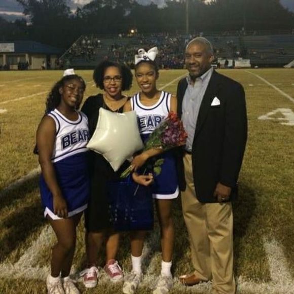 Meet your Posher, Ladonna - Picture 1 of 1